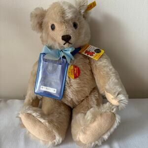 Steiff Vintage 1985 International Travel Bear